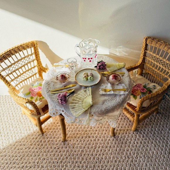 American Girl Other - Pleasant Company American Girls Samantha's Birthday Table Chairs +
Lemonade Set